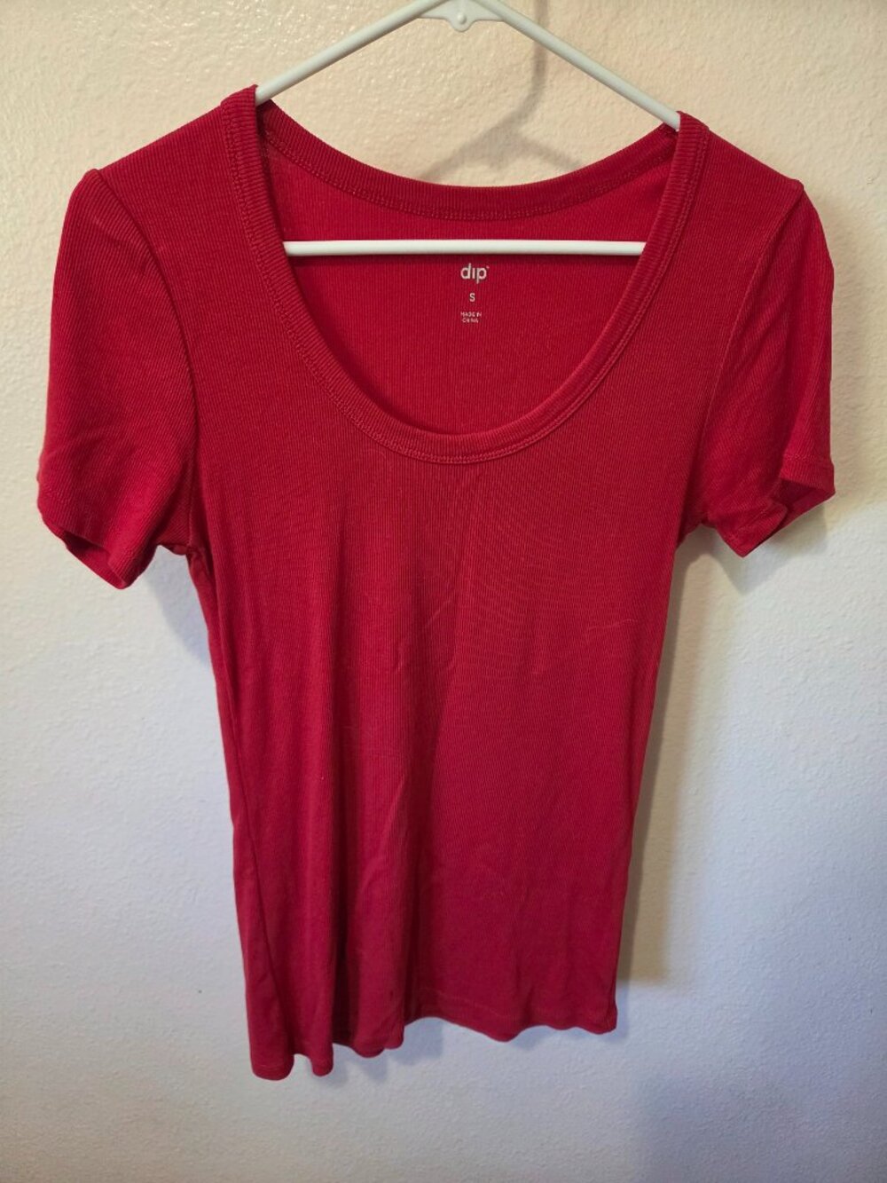 dip Red Short Sleeve Top